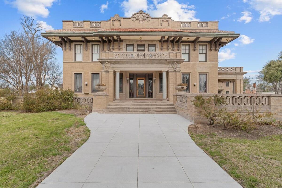 Historic Migel House In Downtown Waco Villa Eksteriør billede